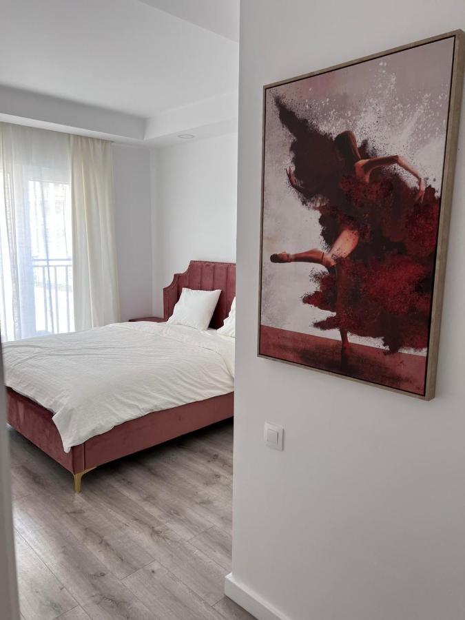 Cosmopolis Bliss: Your Home Away From Home Stefanestii de Jos 외부 사진