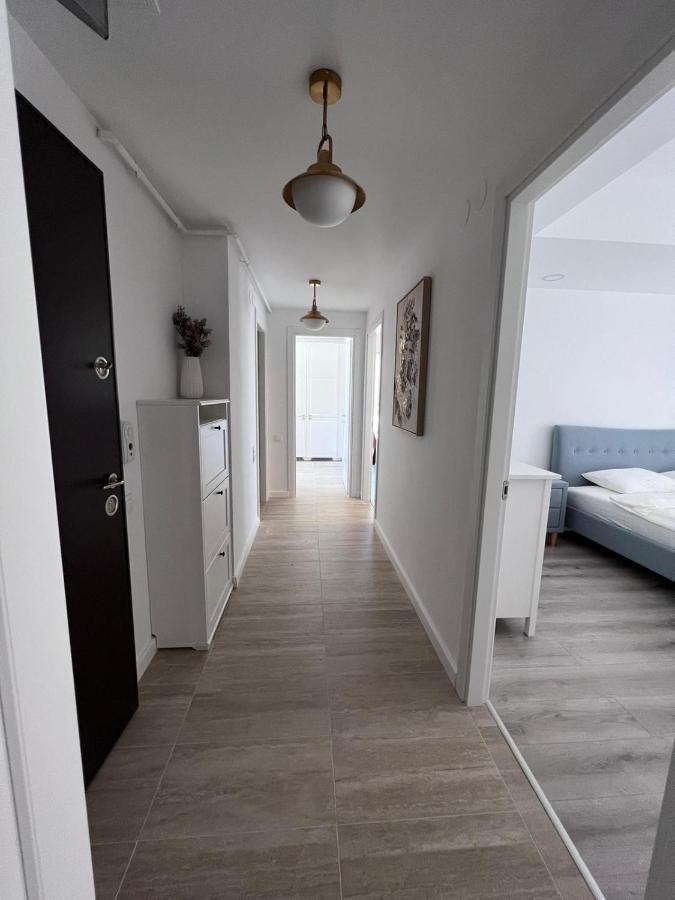 Cosmopolis Bliss: Your Home Away From Home Stefanestii de Jos 외부 사진